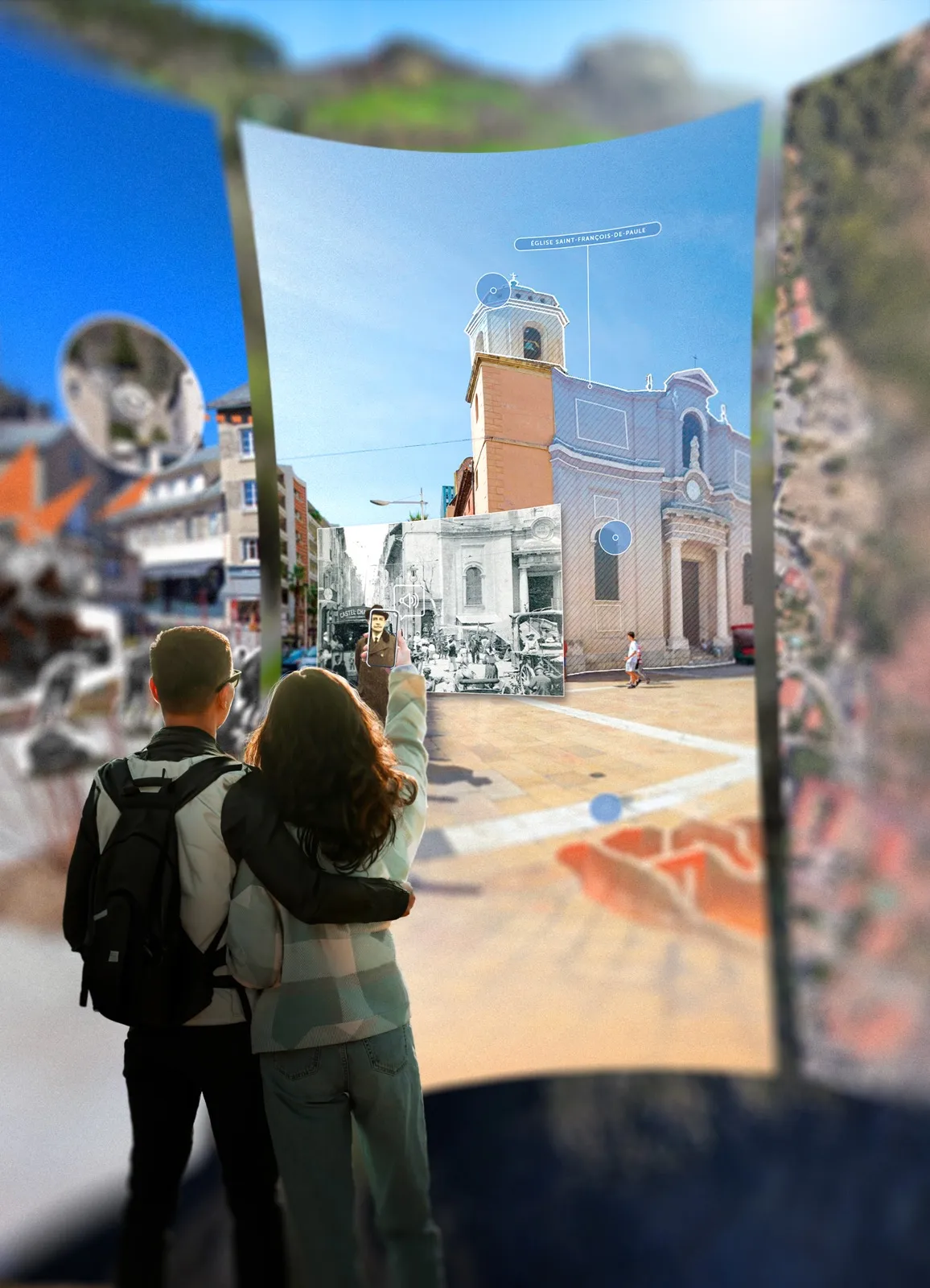 Deux visiteurs devant un panorama où une archive se superpose à la place réelle.
